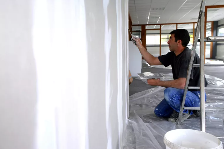 Pose de placo pour extension de salle à manger dans une maison au premier étage, Draguignan, Anthony Esteves
